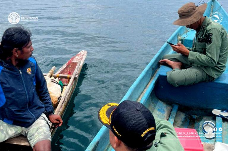 Patroli Bersama MMP di Perairan Teluk Wondama Untuk Memastikan Kawasan TNTC Aman dan Lestari