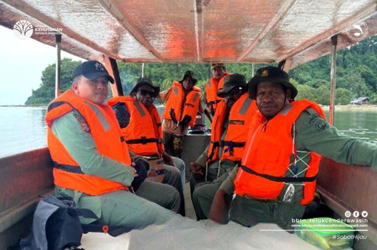 SMART Patrol Bersama MMP di Perairan Karuan, SPTN Wilayah VI Windesi